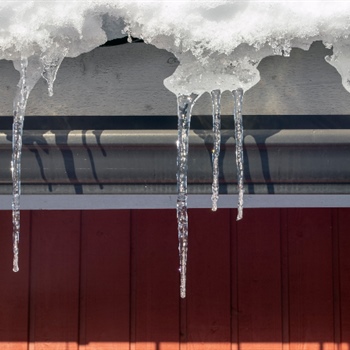 Prevent Ice Dams on Your Roof During Minnesota Winters: Expert Advice