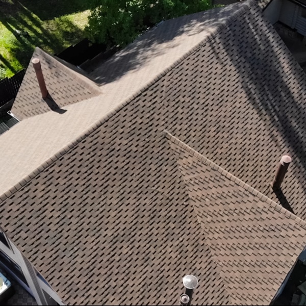 How Does Roofing Material Choice Affect Your Home’s Energy Efficiency in Minneapolis?